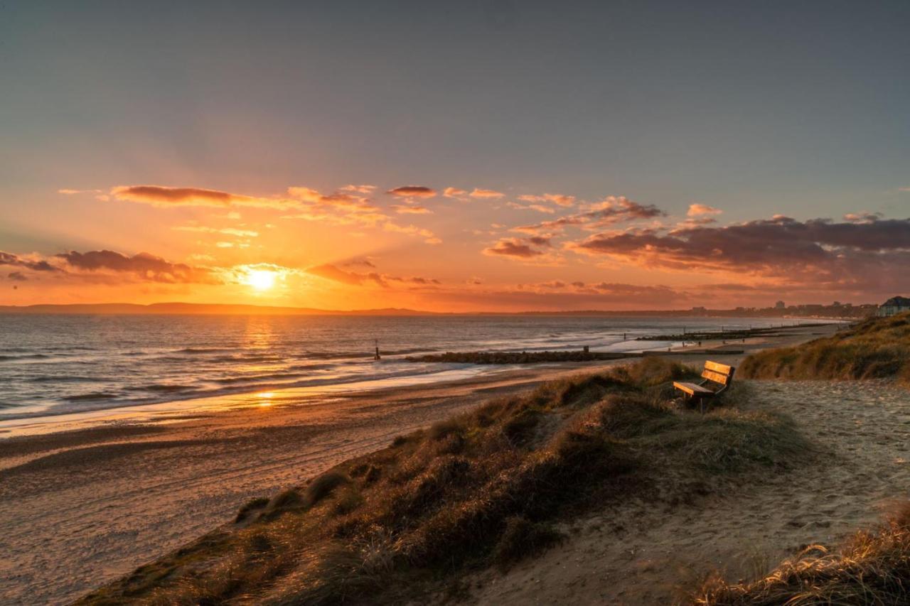 Appartamento Sea Breeze - Coast Bournemouth Esterno foto