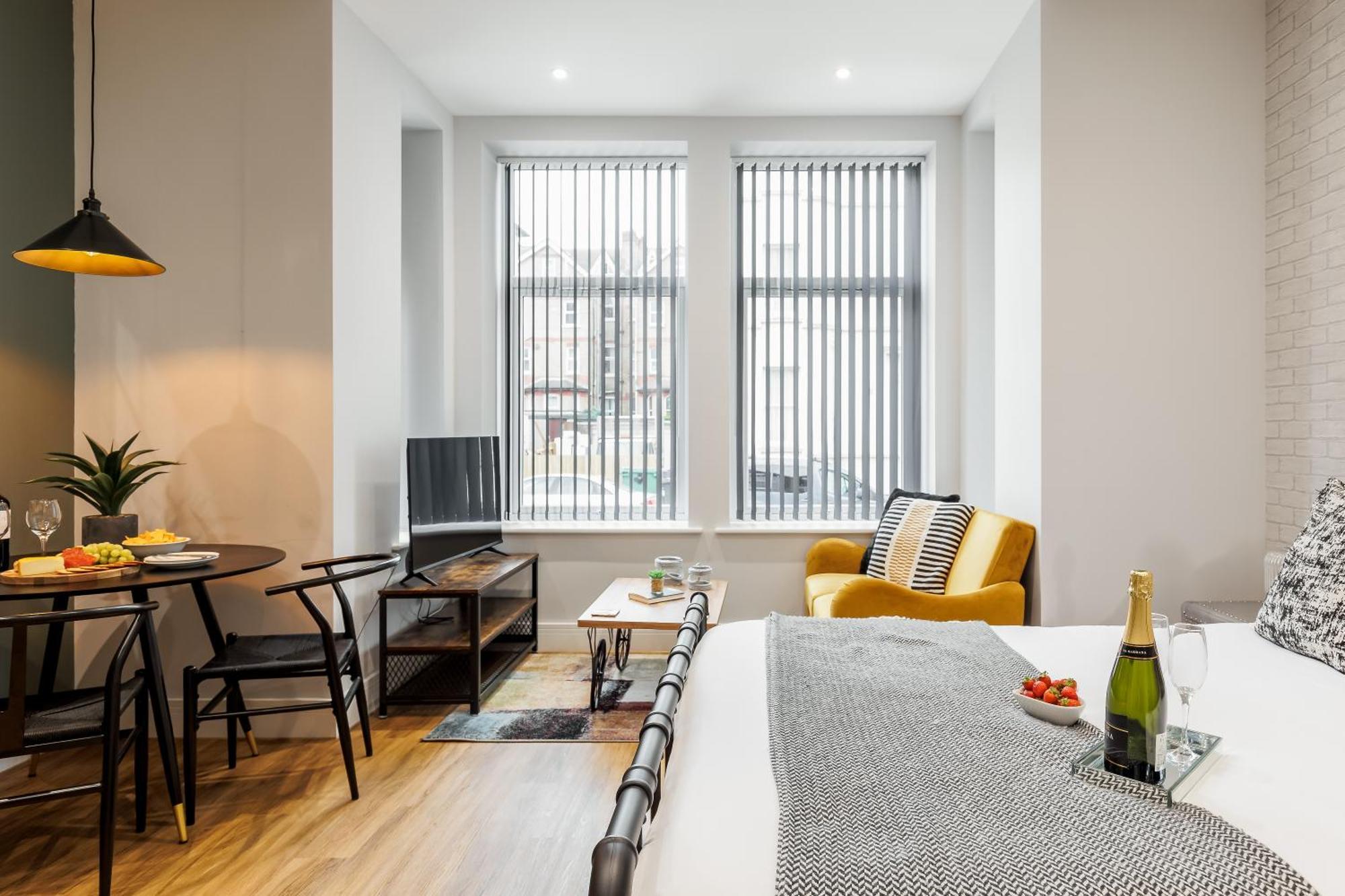 Appartamento Sea Breeze - Coast Bournemouth Esterno foto